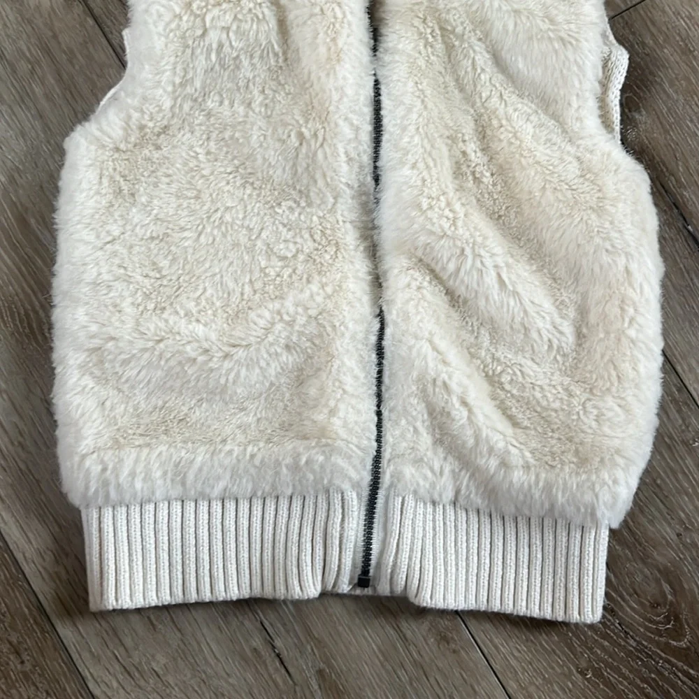 Gap Kids Cream Ivory Faux Fur and Knit Zip Up Vest